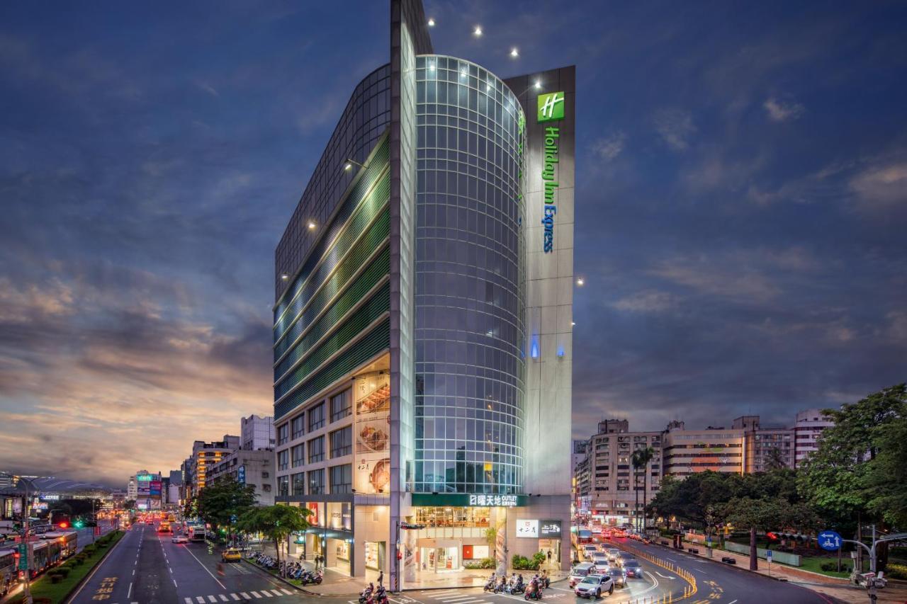 Holiday Inn Express Taichung Park, An Ihg Hotel Exterior foto